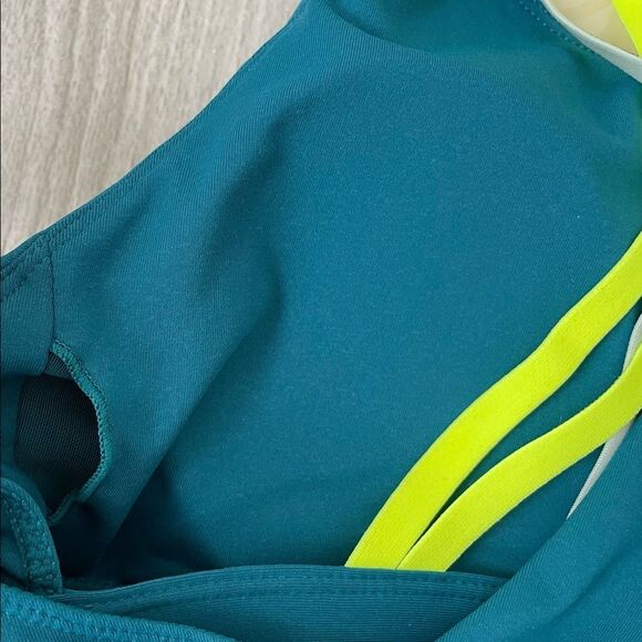 Fabletics Kessler Built In Bra Workout Athleisure Tank Top Teal S / 6 - Picture 9 of 9